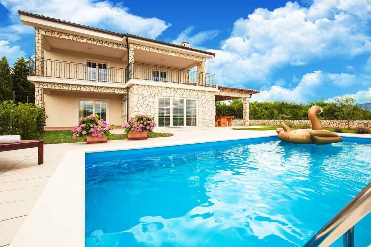 Villa Dora Suzan المظهر الخارجي الصورة